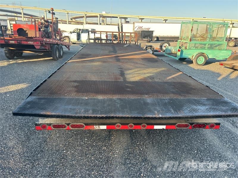 Load Trail 26 ft T/A Tilt Deck Trailer Maskintransporter