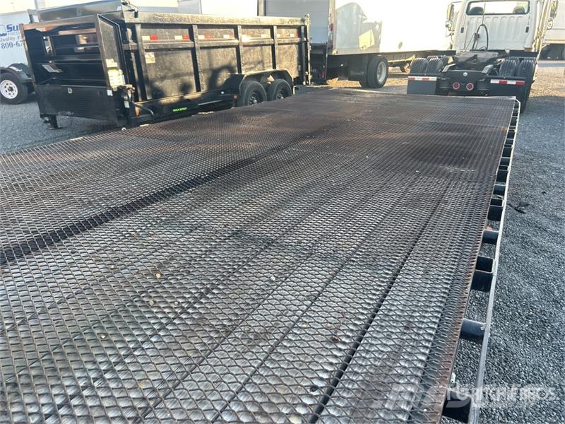 Load Trail 26 ft T/A Tilt Deck Trailer Maskintransporter