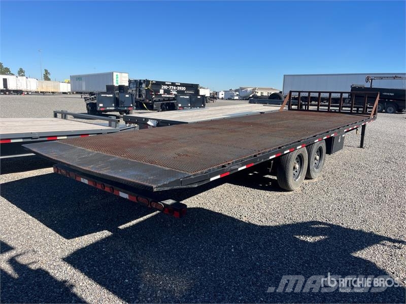 Load Trail 26 ft T/A Tilt Deck Trailer Maskintransporter