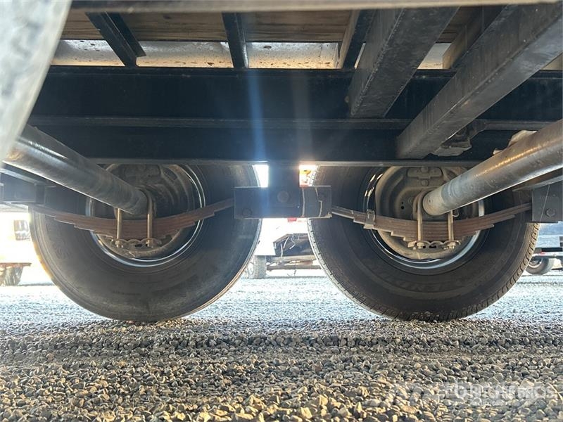 Load Trail 26 ft T/A Tilt Deck Trailer Maskintransporter
