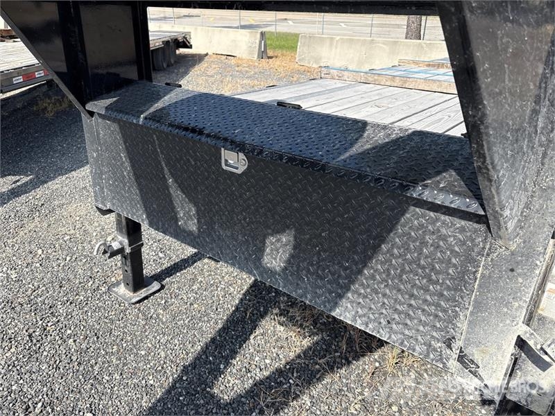Load Trail 30 ft T/A Gooseneck Equipment Trailer Oprijwagen