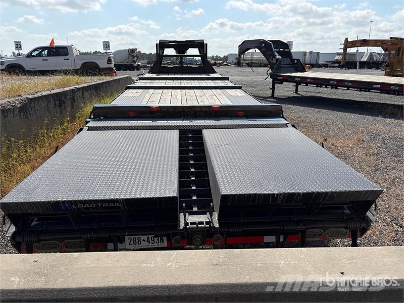 Load Trail 30 ft T/A Gooseneck Equipment Trailer Oprijwagen