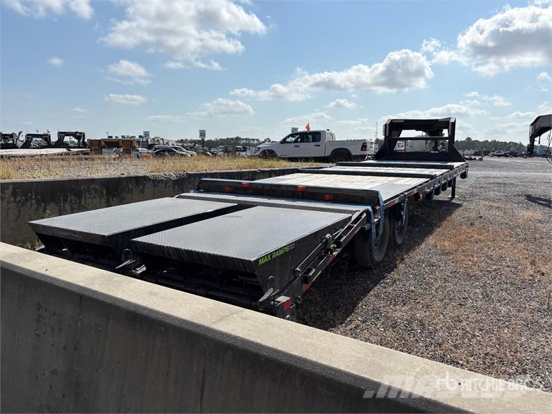 Load Trail 30 ft T/A Gooseneck Equipment Trailer Oprijwagen