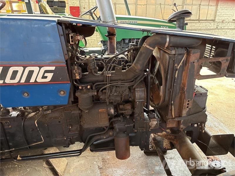 Long 2052 2WD Utility Tractor جرارات مدمجة