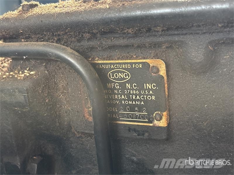 Long 2052 2WD Utility Tractor جرارات مدمجة