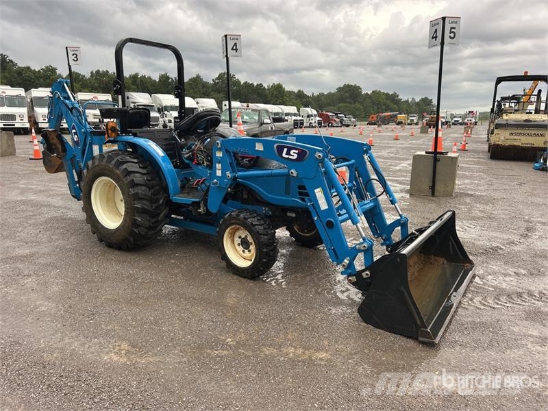 LS MT225E 4WD Utility Tractor Kompaktie traktori
