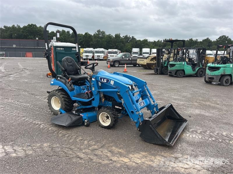 LS Mtron 122HST Utility Tractor Трактори