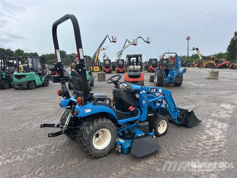 LS Mtron 122HST Utility Tractor Трактори