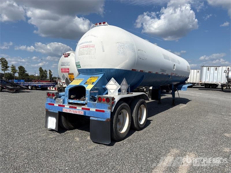 Lubbock Trailers MC331 T/A Tanker Trailer Tartályos pótkocsik
