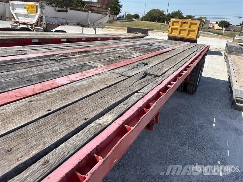 Lufkin 37 ft T/A Flatbed Trailer Valníky