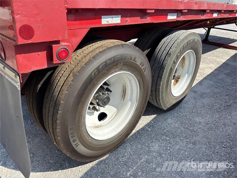Lufkin 37 ft T/A Flatbed Trailer Valníky