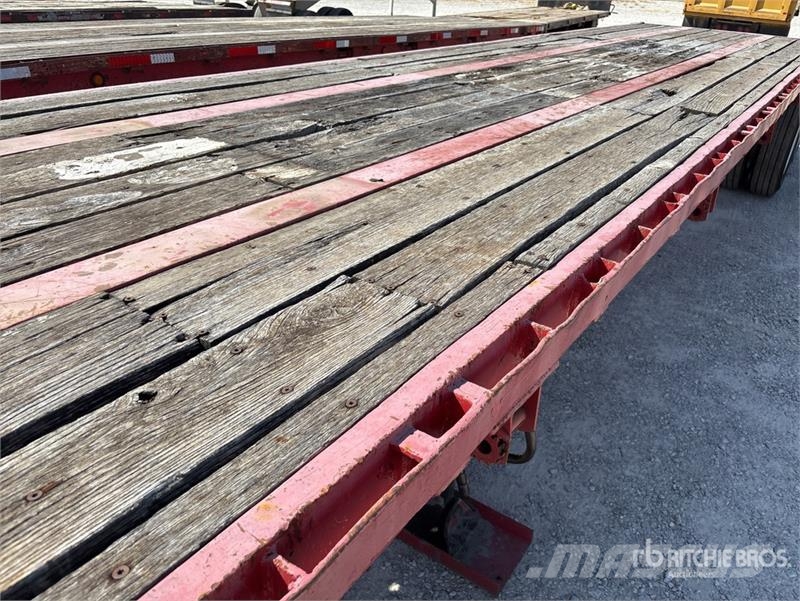 Lufkin 37 ft T/A Flatbed Trailer Valníky