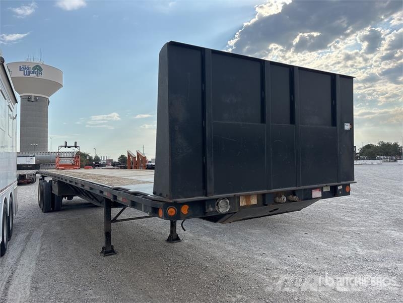 Lufkin 45 ft T/A Flatbed Trailer Valníky