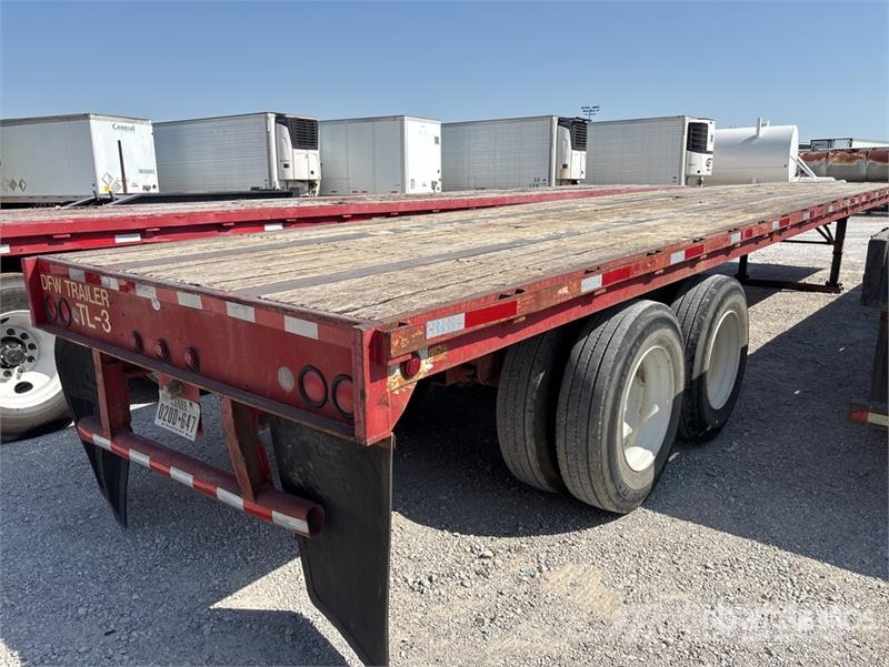 Lufkin 45 ft T/A Flatbed Trailer Valníky