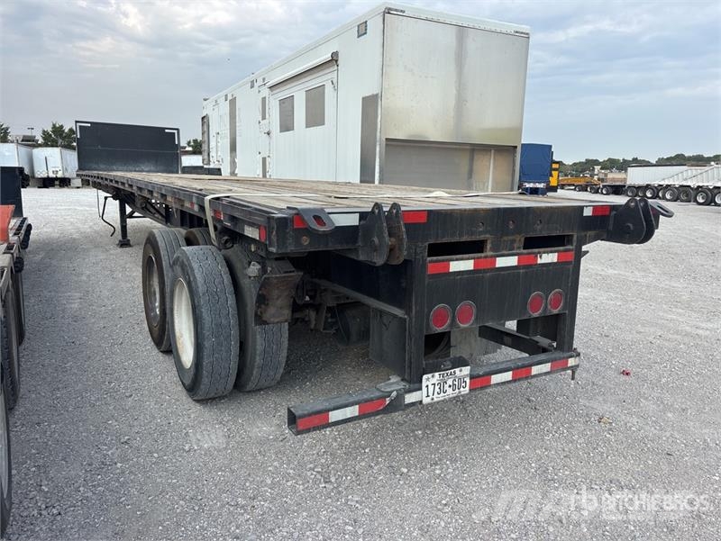 Lufkin 45 ft T/A Flatbed Trailer Valníky