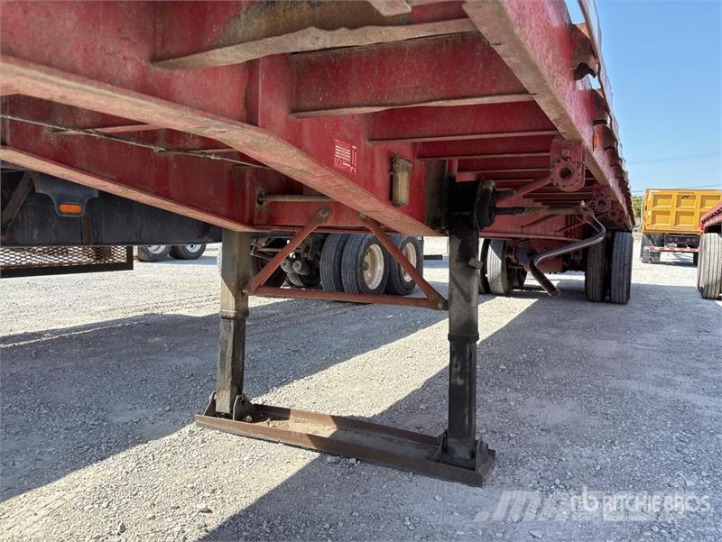 Lufkin 45 ft T/A Flatbed Trailer Valníky