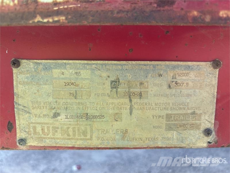 Lufkin 45 ft T/A Flatbed Trailer Valníky