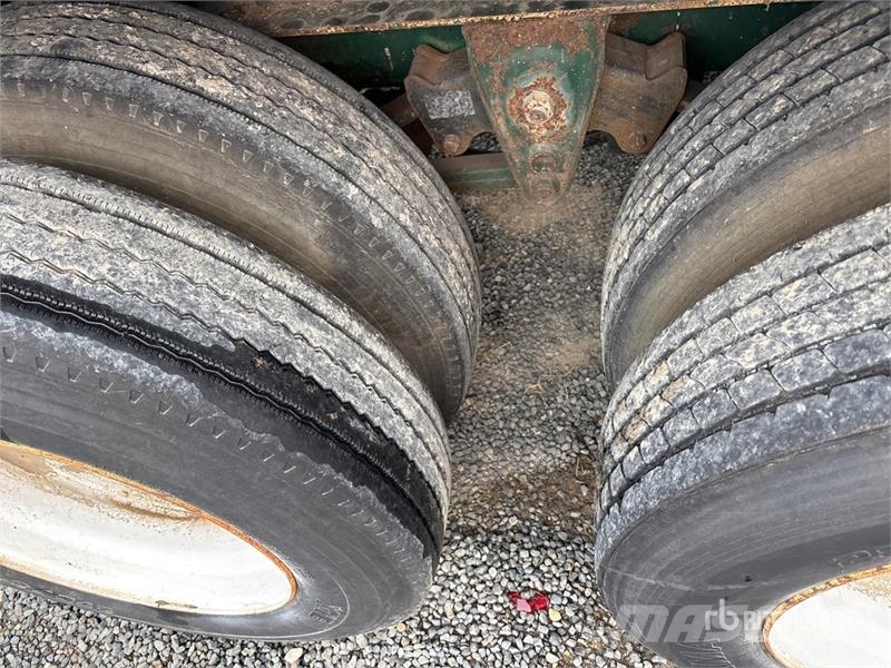 Lufkin FL-II-ST Platós / Ponyvás pótkocsik