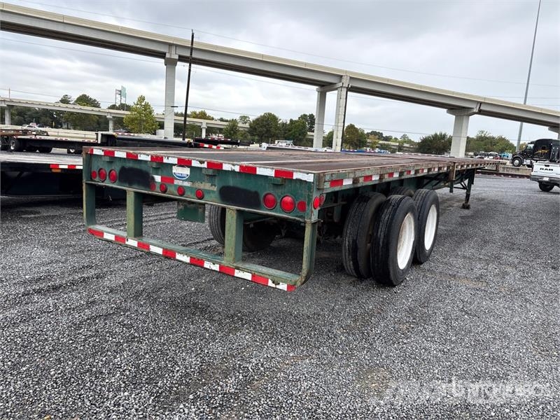 Lufkin FL-II-ST Platós / Ponyvás pótkocsik