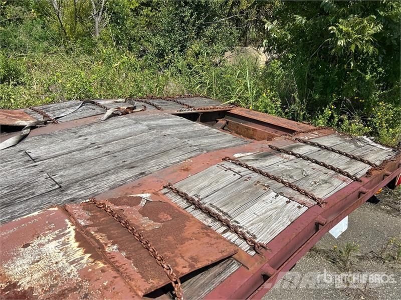 Lufkin PMDF 52 ft T/A Step Deck Trailer Низькорамні причепи