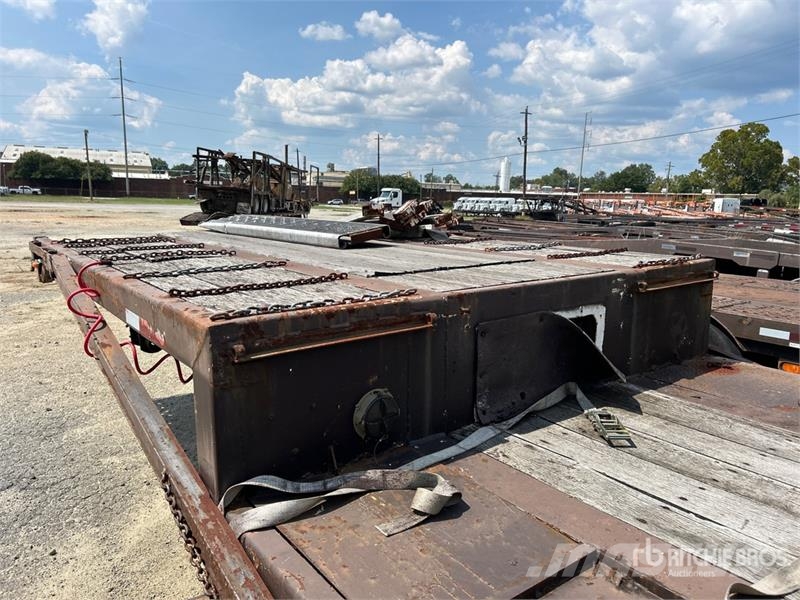 Lufkin PMDF 52 ft T/A Step Deck Trailer Низькорамні причепи