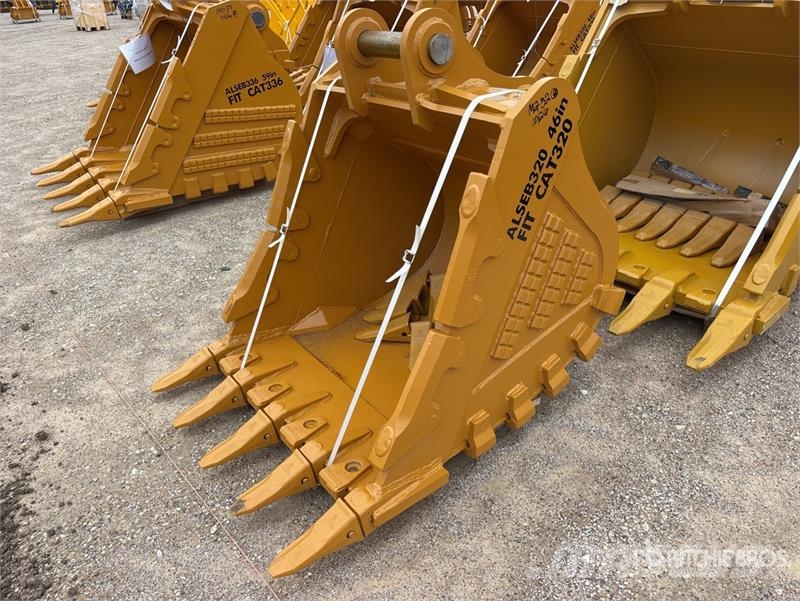 LYALS ALS EB320 48 in Digging Excavator Bucket (Un Baldes