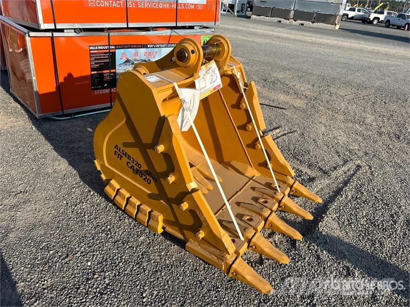  LYALS ALS EB320 48 in Digging Excavator Bucket (Un دلاء