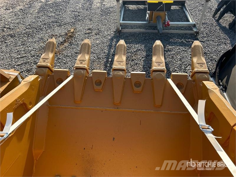  LYALS ALS EB320 48 in Digging Excavator Bucket - F دلاء