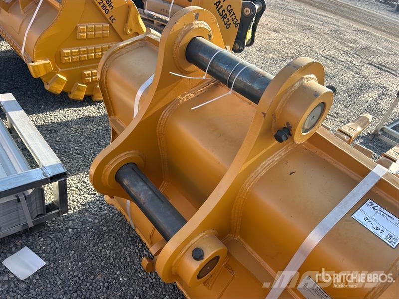  LYALS ALS EB320 48 in Digging Excavator Bucket - F دلاء