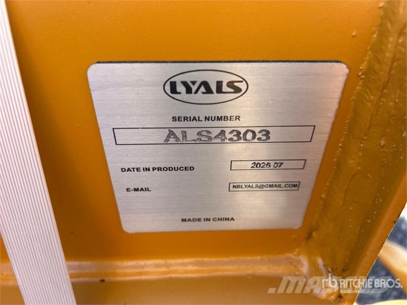  LYALS ALS EB320 48 in Digging Excavator Bucket - F دلاء