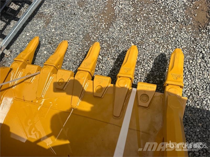 LYALS ALS EB320 48 in Digging Excavator Bucket - F Baldes