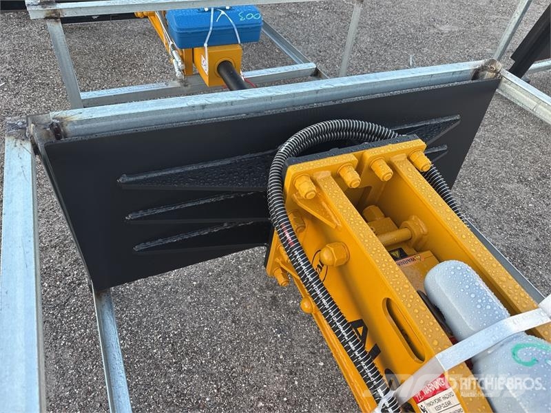 LYALS ALS680 18 in Skid Steer Breaker (Unused) Hydraulhammare