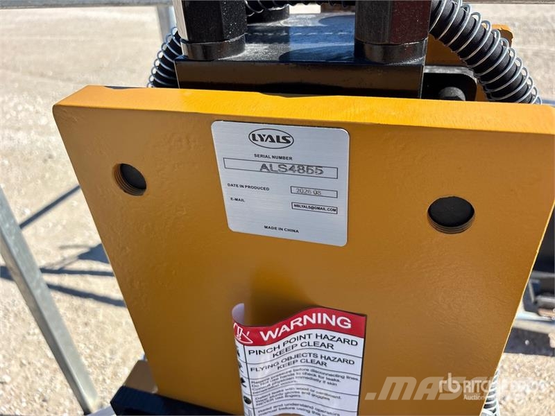  LYALS ALS680 Skid Steer Post Driver (Unused) Equipos de vallado