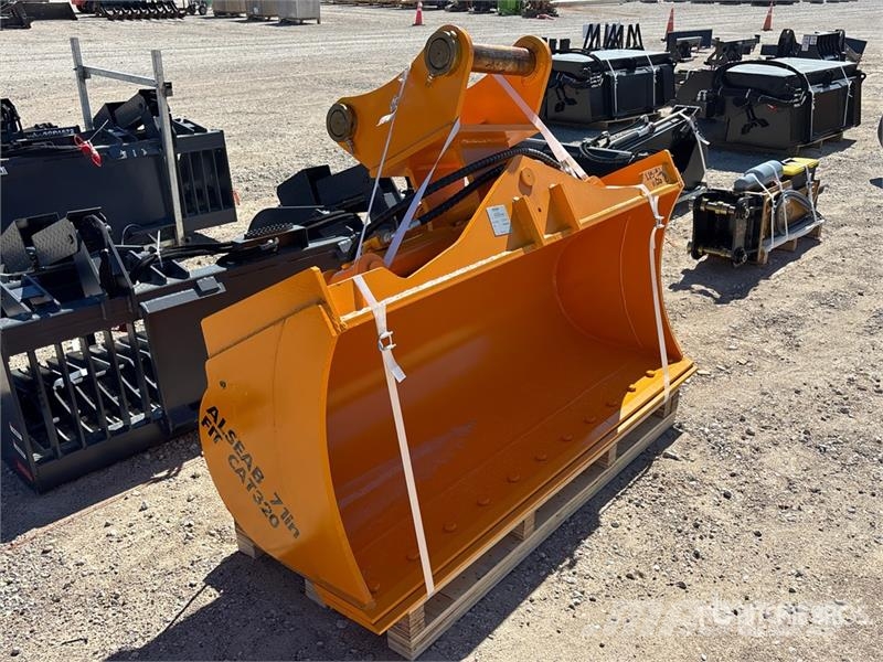 LYALS ALSEAB320 71 in Hydraulic Tilting Excavator Žlice
