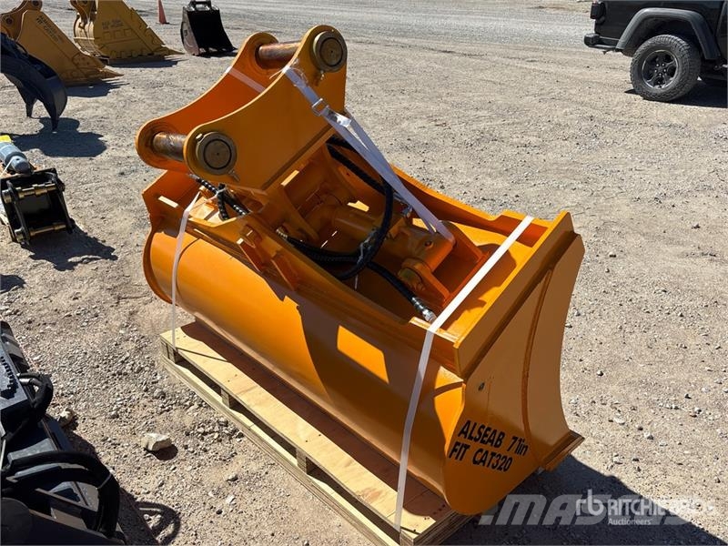 LYALS ALSEAB320 71 in Hydraulic Tilting Excavator Žlice