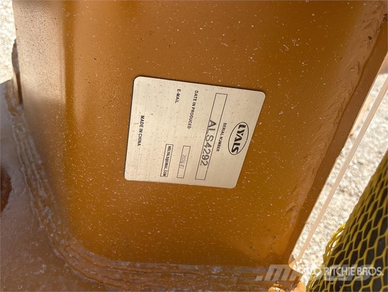 LYALS ALSENB320 24 in Digging Excavator Bucket (Un Skovle