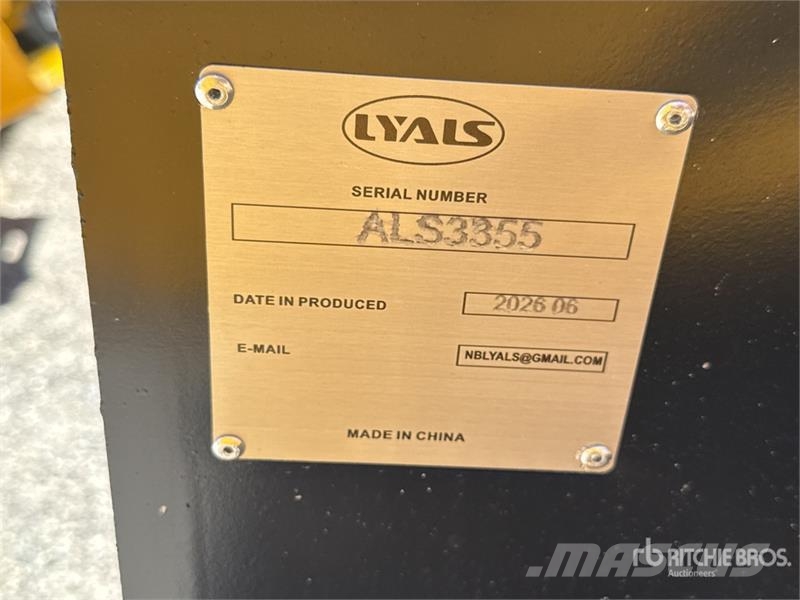LYALS ALSSBS 72 in Skid Steer Sweeper (Unused) Süpürgeler