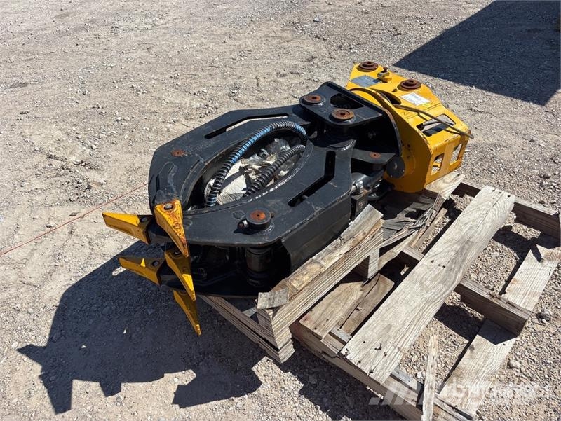 LYALS Rotating Excavator Grapple - Fits 3 - 8 Ton Garras