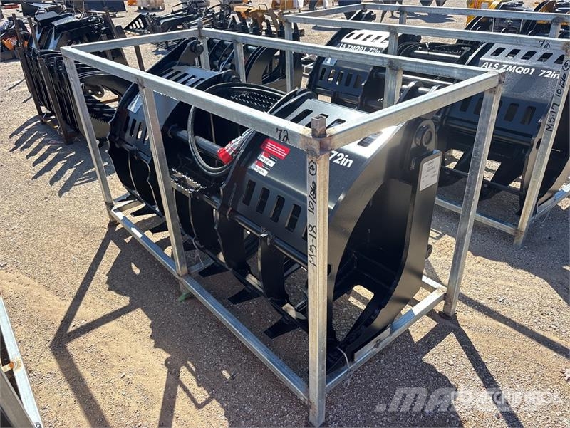 LYALS ZMQ01 72 in Skid Steer Root Rake (Unused) Ancinhos e espalhadores de feno