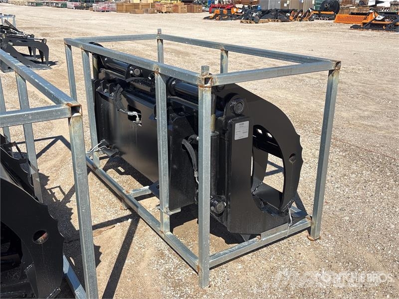LYALS ZMQ01 72 in Skid Steer Root Rake (Unused) Ancinhos e espalhadores de feno