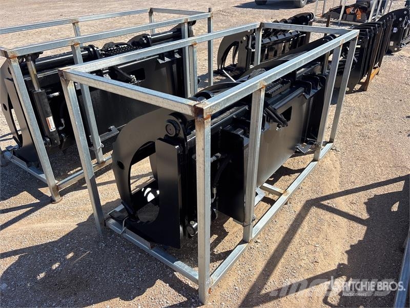 LYALS ZMQ01 72 in Skid Steer Root Rake (Unused) Ancinhos e espalhadores de feno
