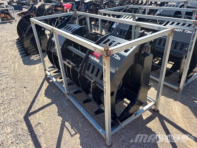 LYALS ZMQ01 72 in Skid Steer Root Rake (Unused) Ancinhos e espalhadores de feno