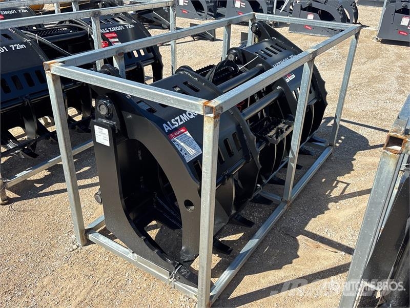 LYALS ZMQ01 72 in Skid Steer Root Rake (Unused) Ancinhos e espalhadores de feno