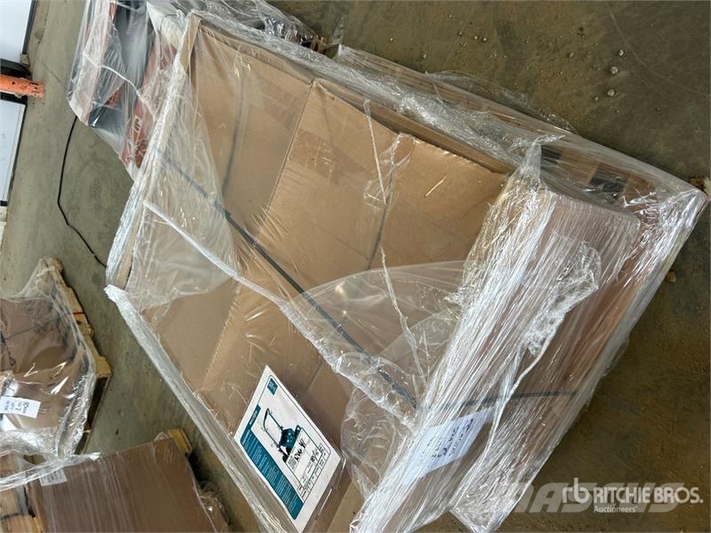 MAC of (2) MAC 5200 6.5 cfm 5.2 gal 3 HP Air Compresso 콤푸레샤