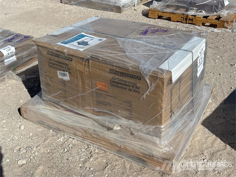 MAC of (2) MAC 5200 Electric 5 gal Air Compressor Kompressoren