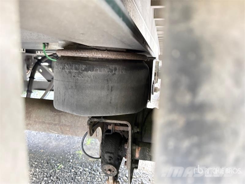 MAC TNAR48AA 48 ft T/A Spread Axle Curtain Side Traile Prikolice sa ceradom