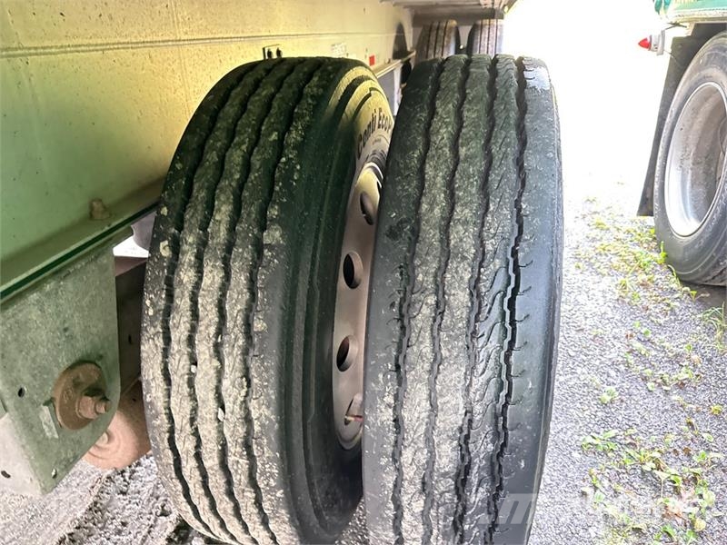 MAC TNAR48AA 48 ft T/A Spread Axle Curtain Side Traile Prikolice sa ceradom