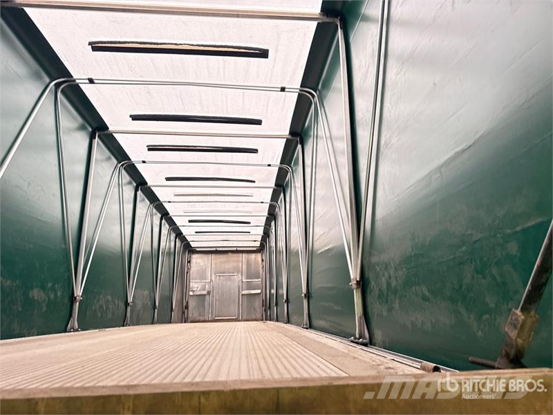 MAC TNAR48AA 48 ft T/A Spread Axle Curtain Side Traile 侧帘拖车
