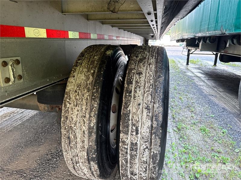 MAC TNAR48AA 48 ft T/A Spread Axle Curtain Side Traile 侧帘拖车