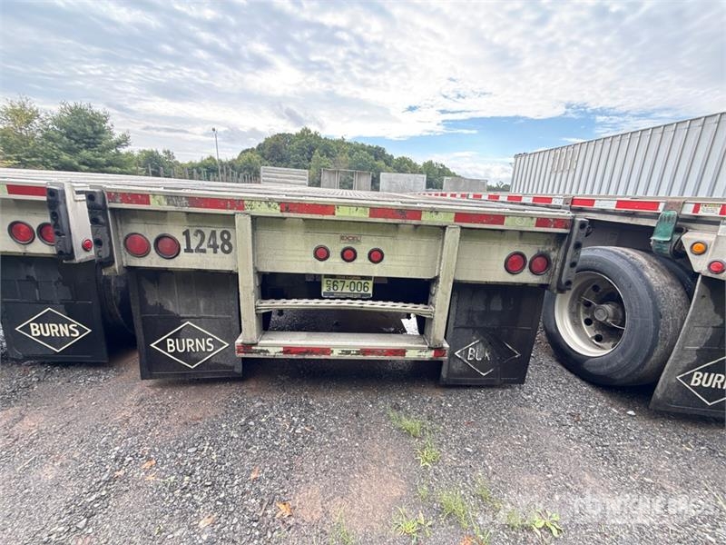 MAC TNAR48AA 48 ft T/A Spread Axle Flatbed Trailer Lavaperävaunut